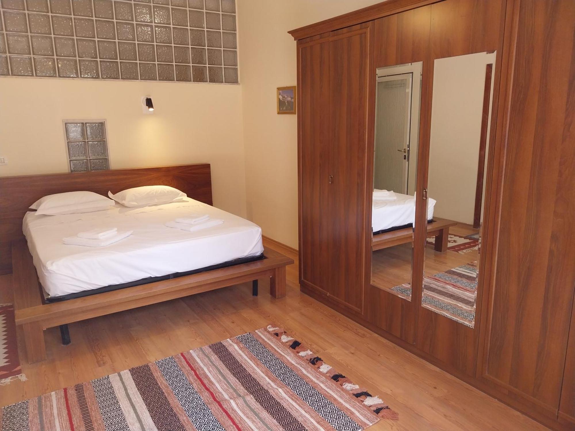 Apartment Sweet Wilson Square *
